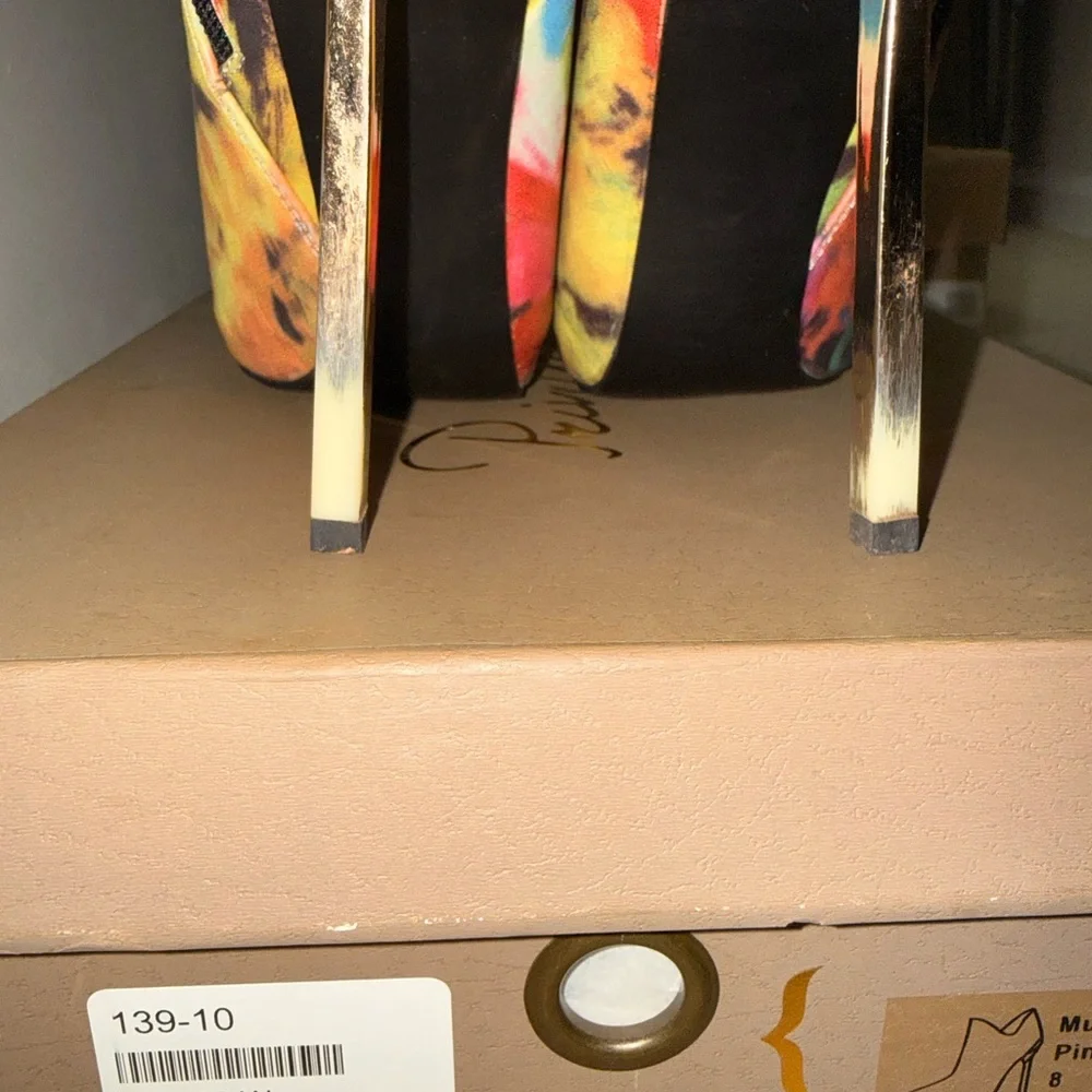 Privileged Floral Ankle Booties - Picture 4 of 5